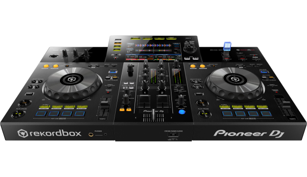 xdj-rr-front-angle-usb